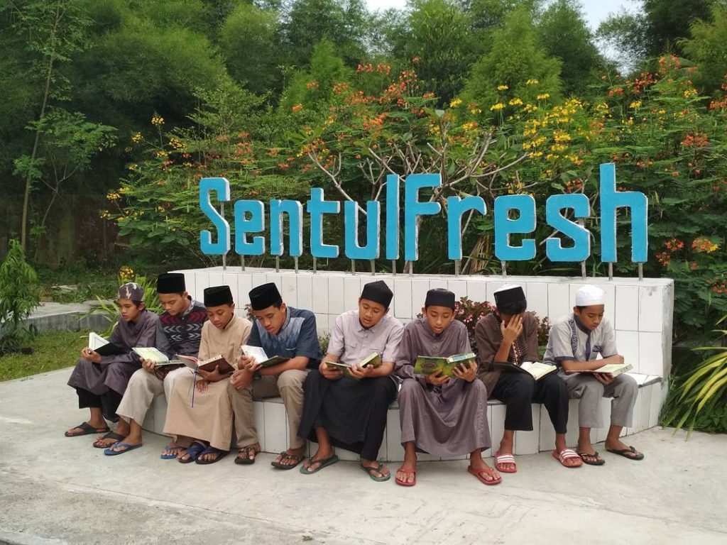 Murojaah di Taman